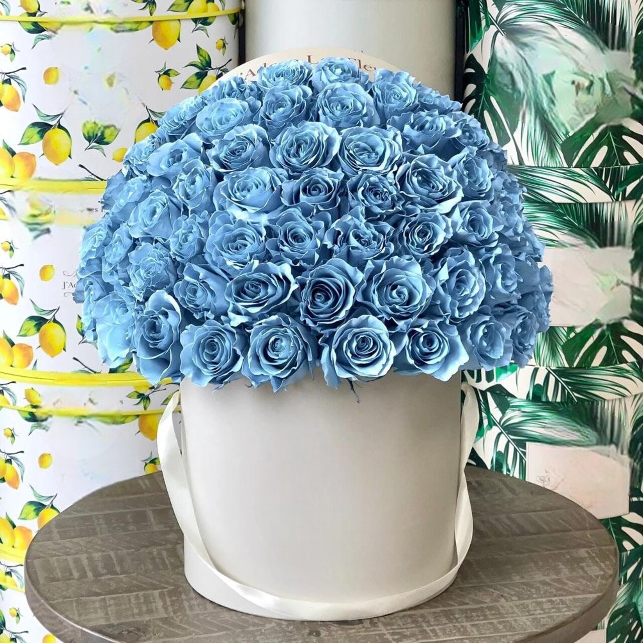 Tiffany Roses In White Box
