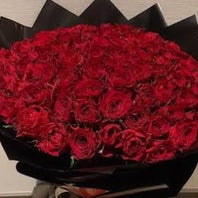 Red Rose Black Wrapping 150 Flower